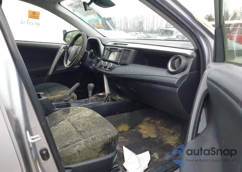 2018 Toyota Rav4 Le z USA, uszkodzony, nr VIN JTMZFREV6JJ181843